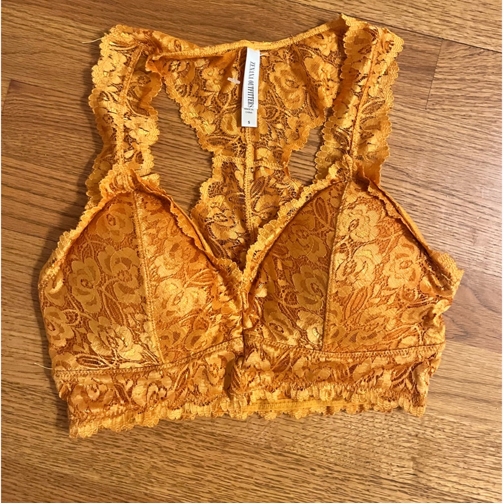 NWOT🍂🍂burnt orange zenana bralette